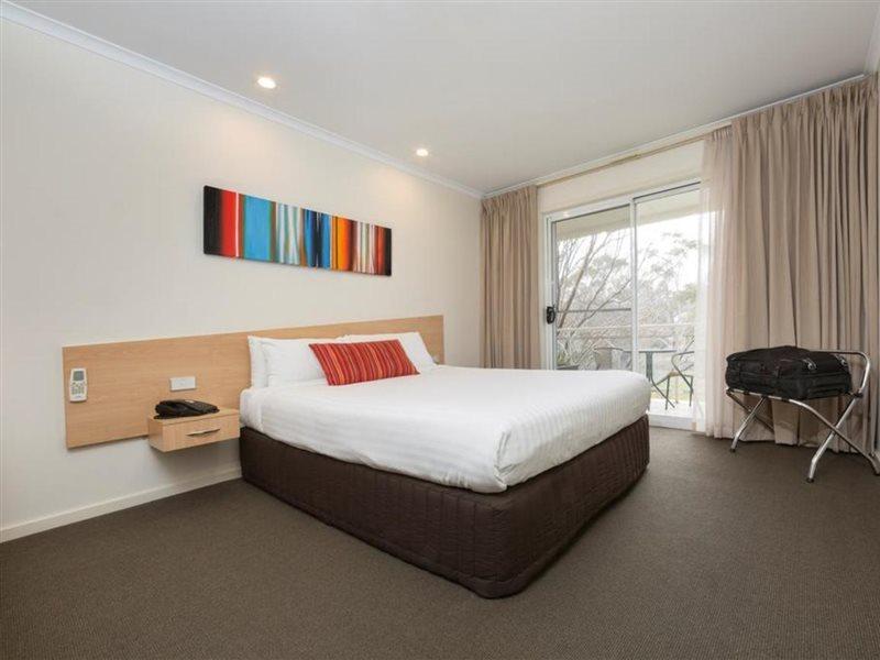Ramada Encore By Wyndham Belconnen Canberra Eksteriør bilde