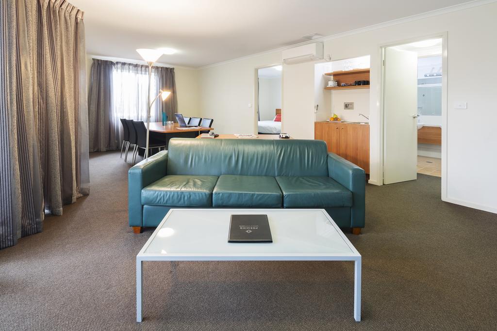 Ramada Encore By Wyndham Belconnen Canberra Eksteriør bilde