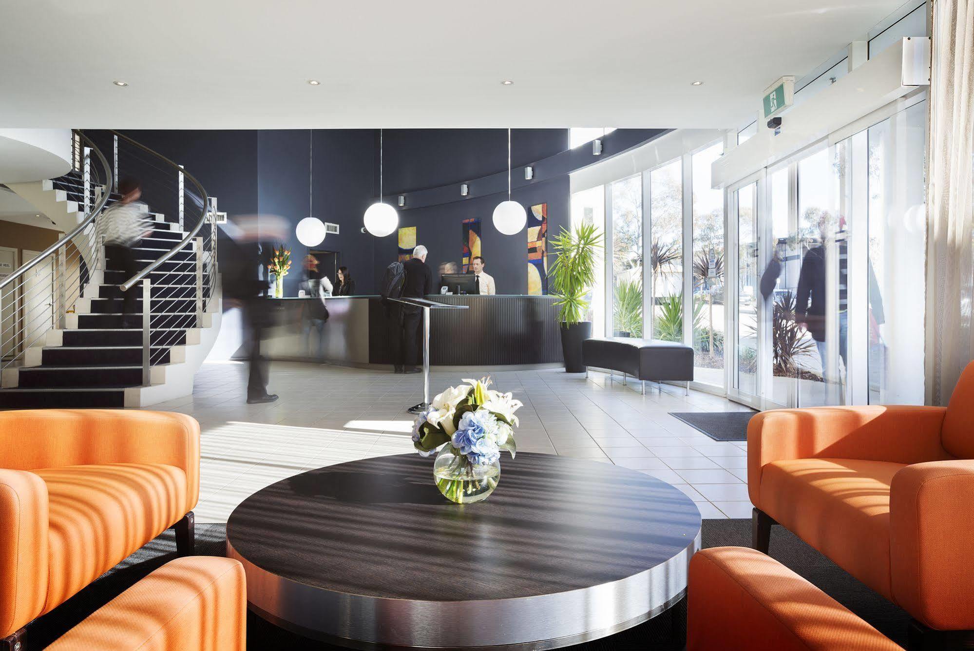 Ramada Encore By Wyndham Belconnen Canberra Eksteriør bilde