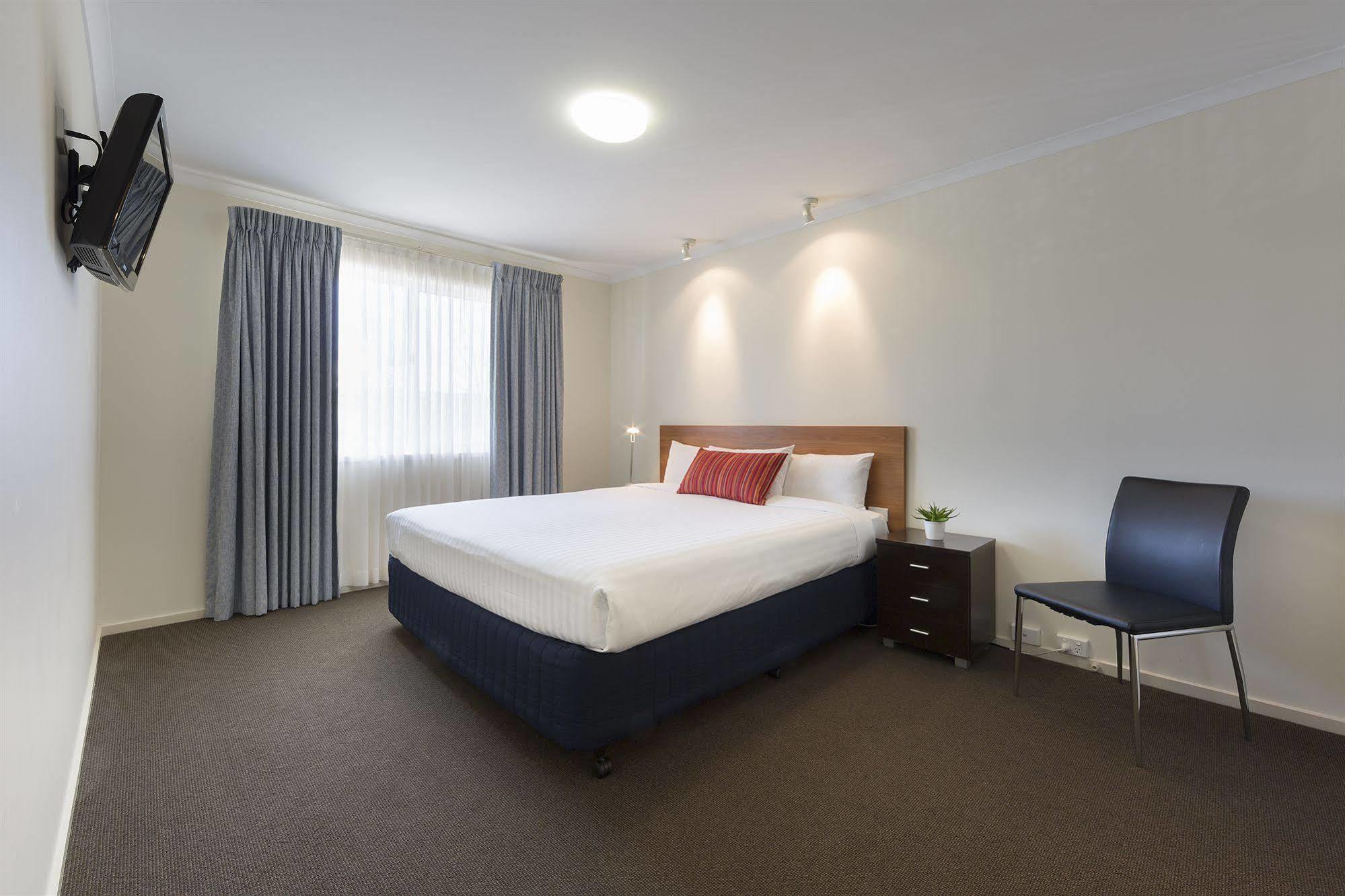 Ramada Encore By Wyndham Belconnen Canberra Eksteriør bilde