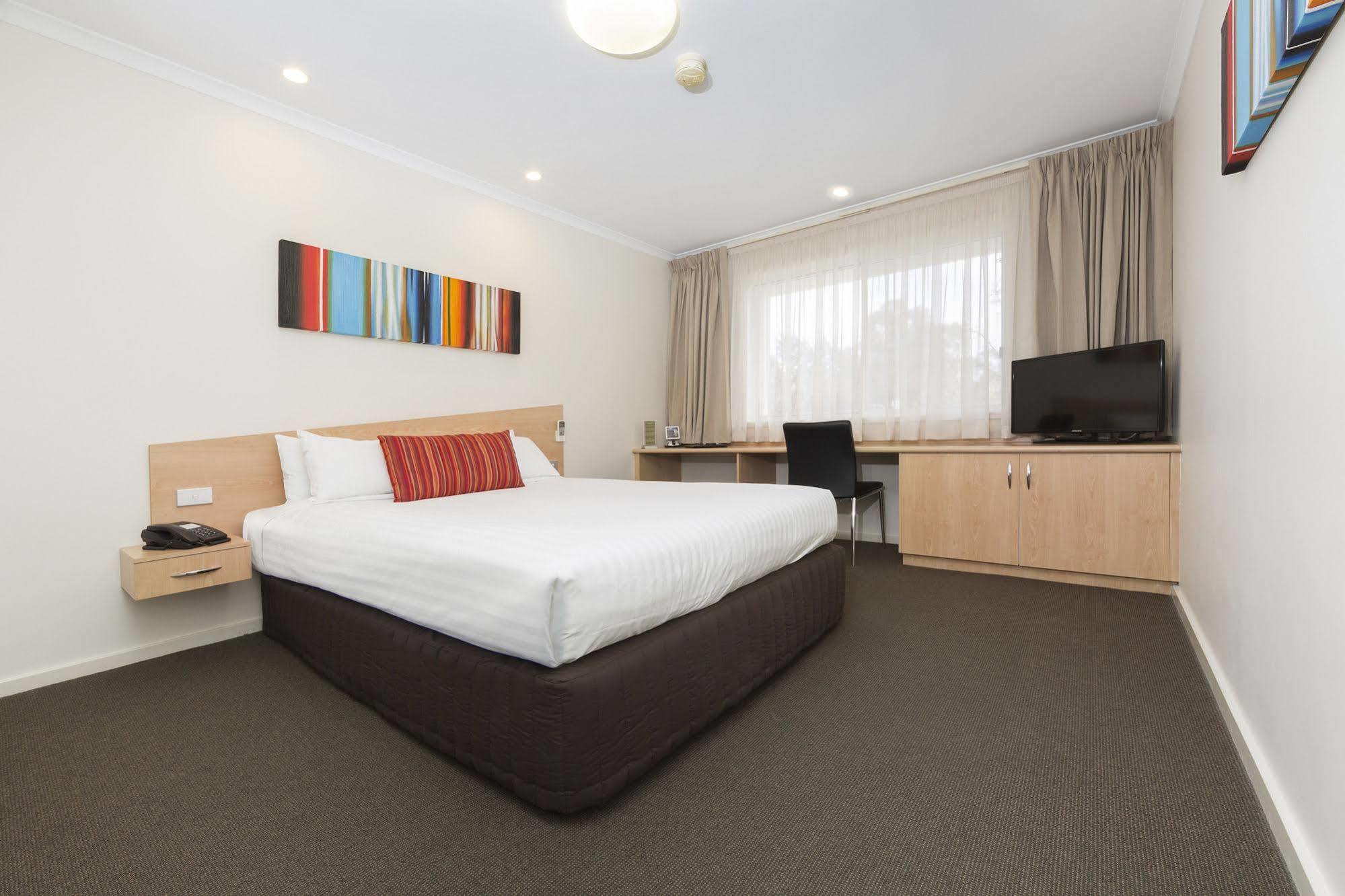 Ramada Encore By Wyndham Belconnen Canberra Eksteriør bilde